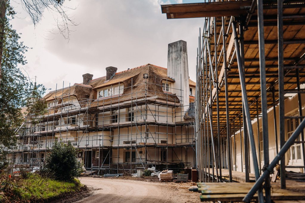 Voormalig klooster 't Stad Gods in Hilversum staat in de steigers.