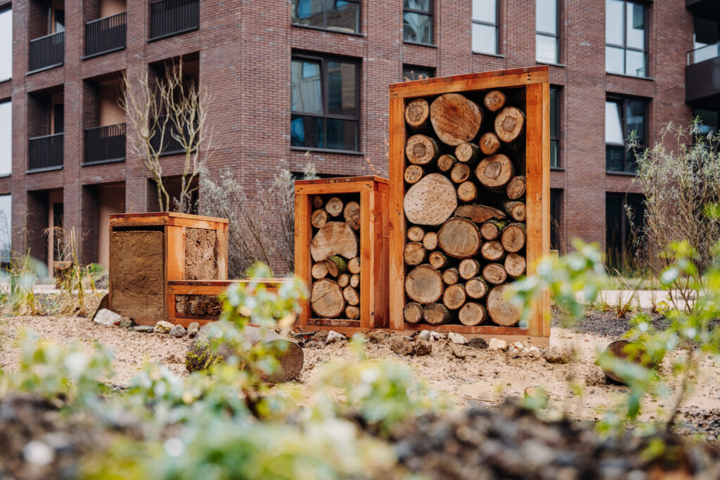 Insectenhotel in de binnentuin van project City West in Nieuwegein