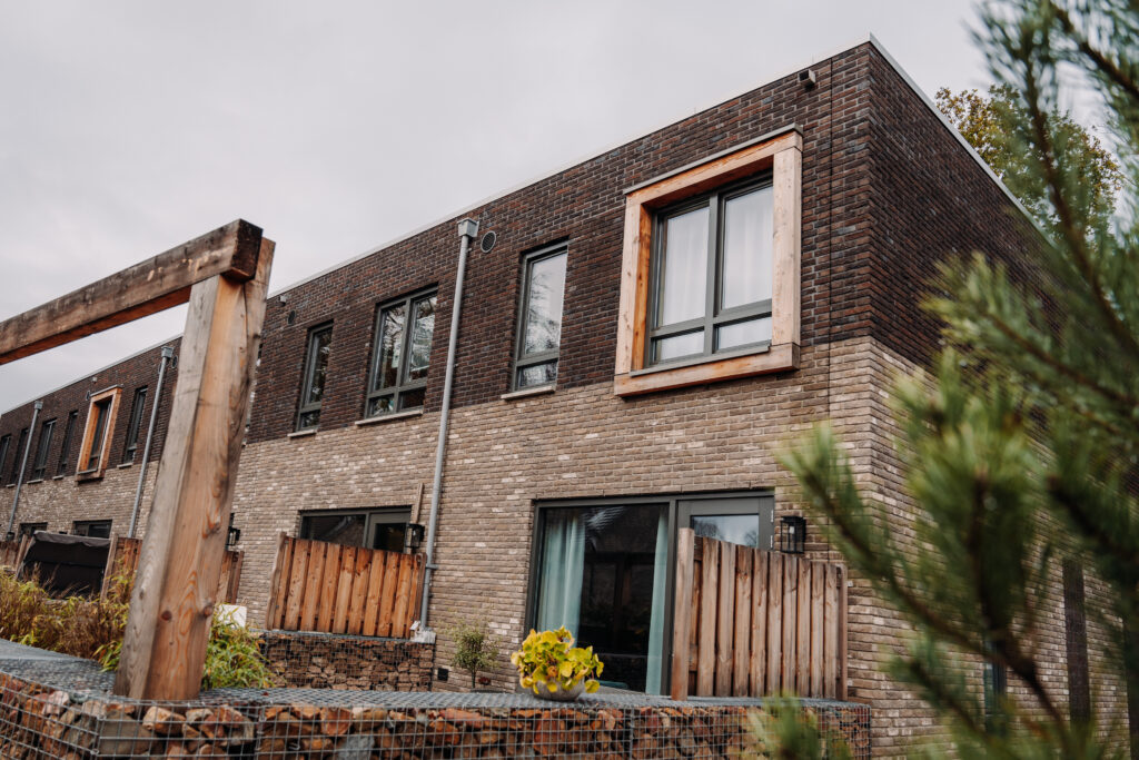 Nieuwbouwproject De Meyster in Soesterberg gezien vanaf de straatkant