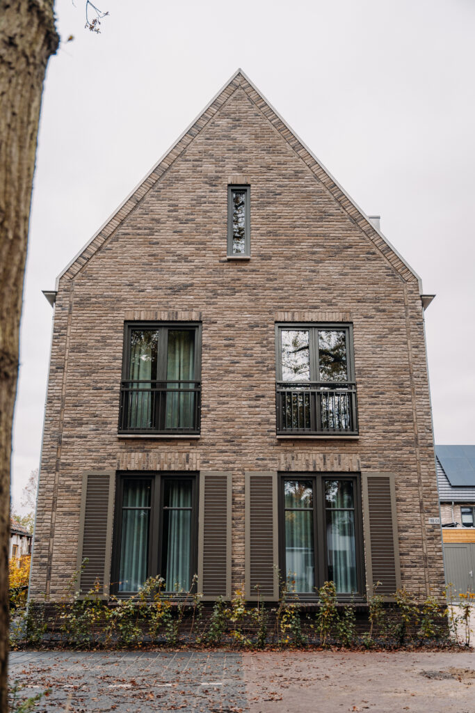 Nieuwbouwproject De Meyster in Soesterberg gezien vanaf de straatkant